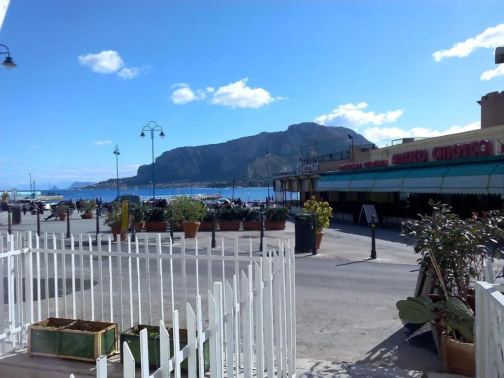 Casa Vacanza Pupidda Palermo 0*,  Italien